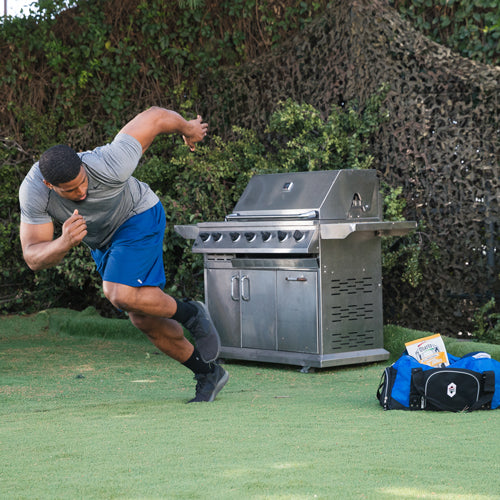 All- Pro Linebacker, Bobby Wagner, runs for Oberto Jerky